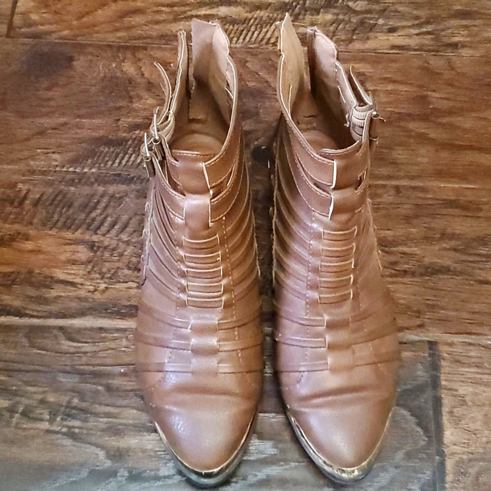 Women Brown ankle boots